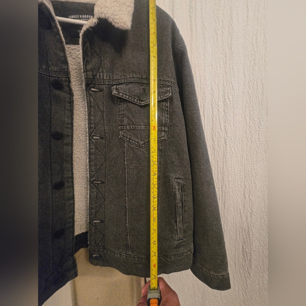 8-Ball Designed Sherpa Lined Jacket - Picture 5 of 5